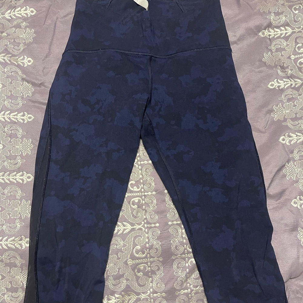 Lululemon cropped leggings